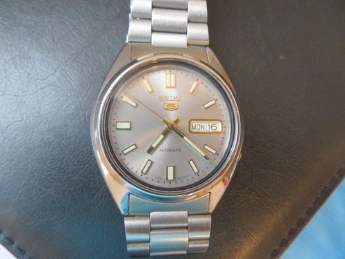 Seiko sports silberfarbenes - seiko, 5